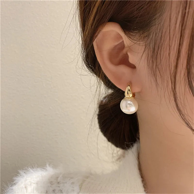 Cute Pearl Stud Simple Earrings Women