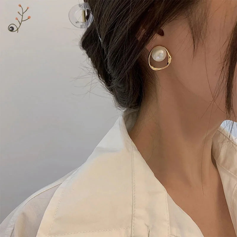 Cute Pearl Stud Simple Earrings Women