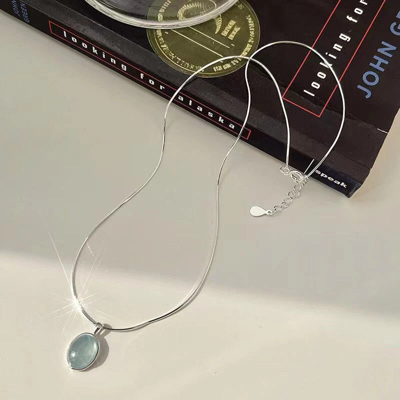 Simple Round Gem Pendant Necklace