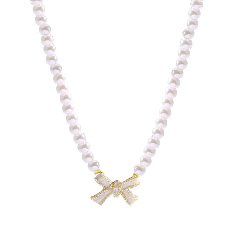 Bow Pendant Pearl Necklace