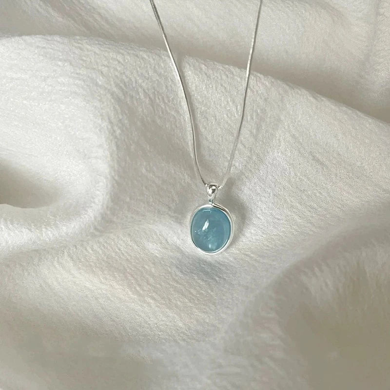 Simple Round Gem Pendant Necklace