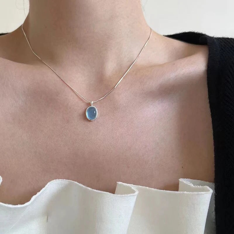 Simple Round Gem Pendant Necklace