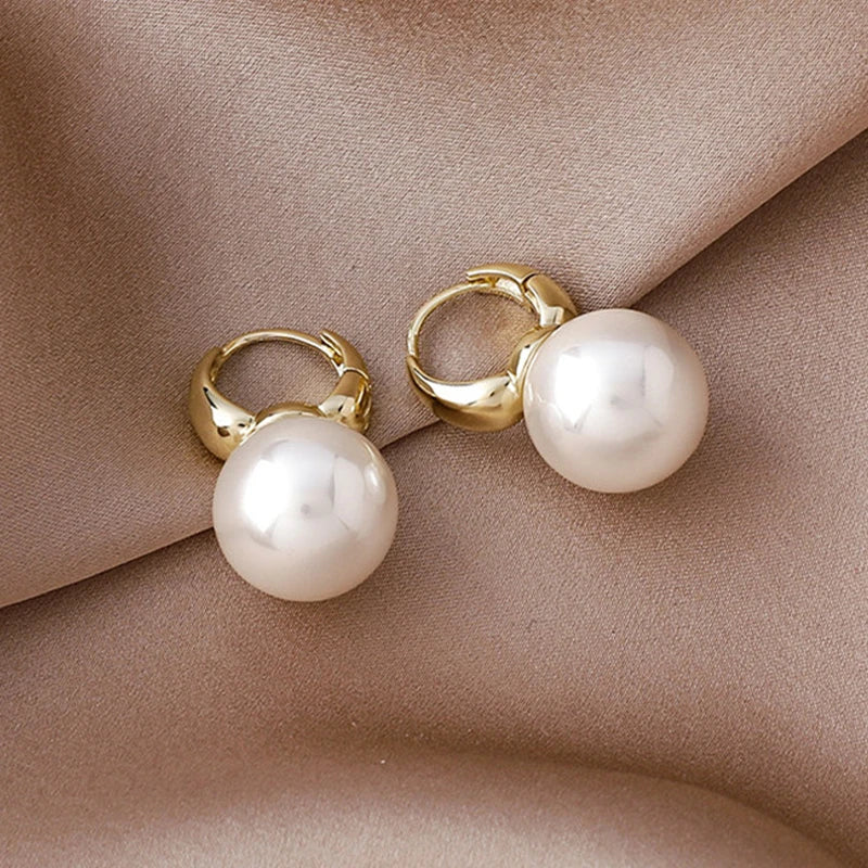 Cute Pearl Stud Simple Earrings Women